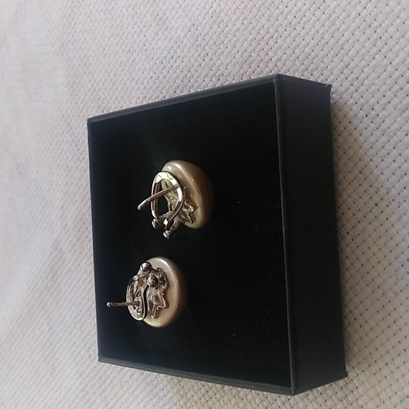 Vintage Moroccan Pearl Pierced Clip Earrings - Picture 2 of 2